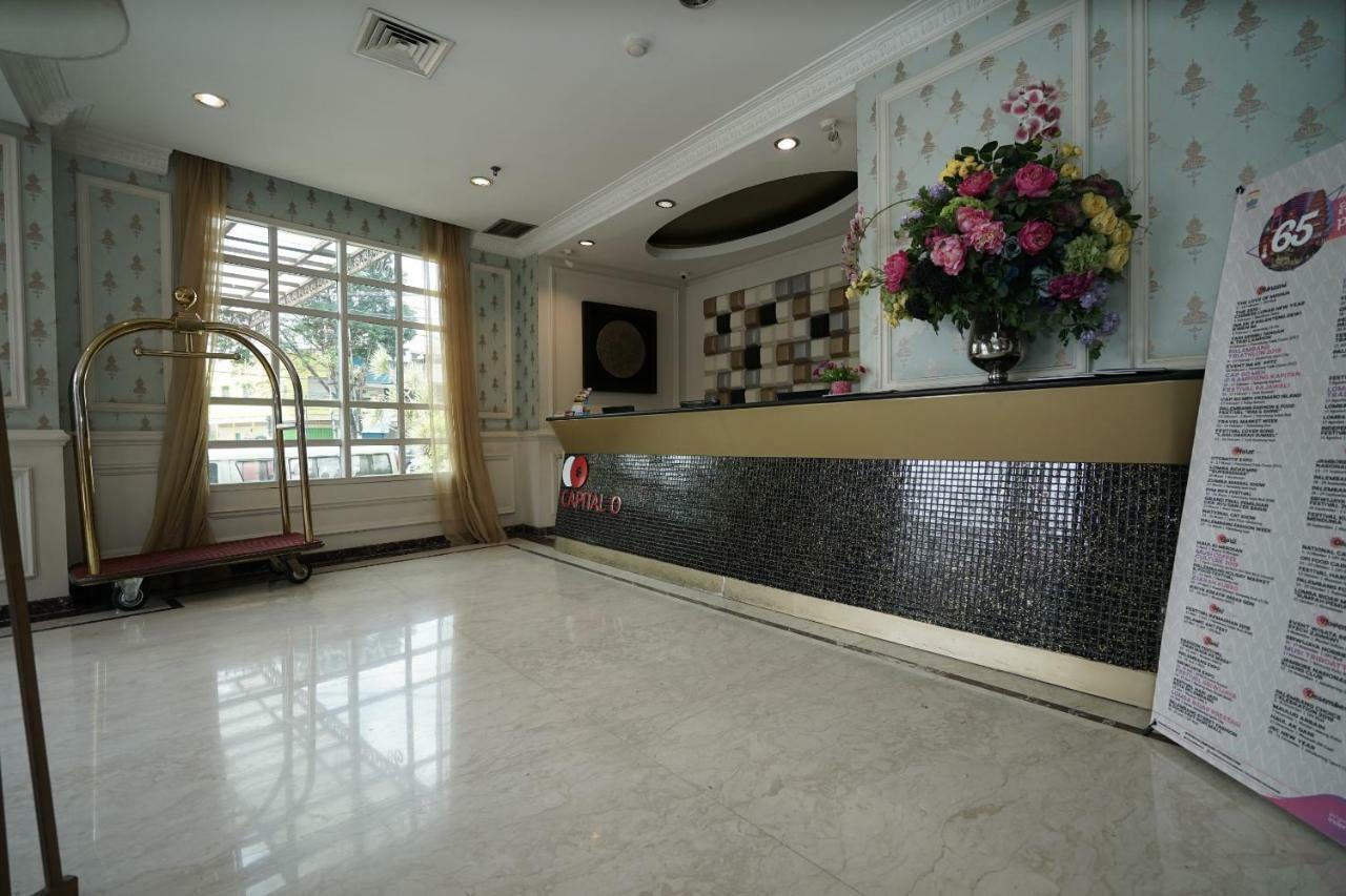 Capital O 1128 Hotel Imara Palembang Eksteriør billede
