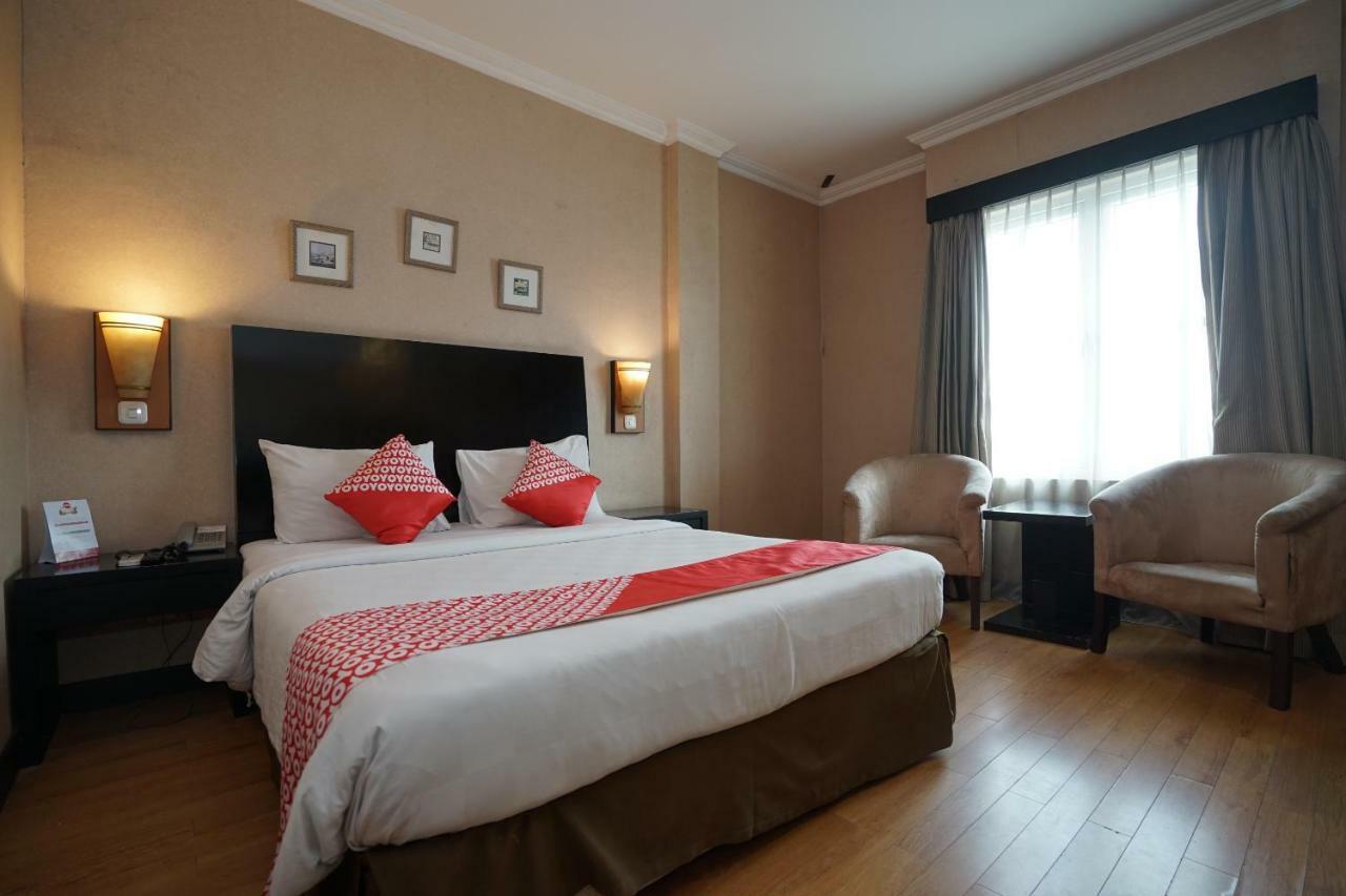 Capital O 1128 Hotel Imara Palembang Eksteriør billede