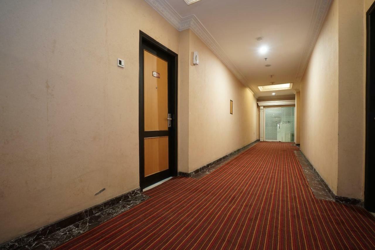Capital O 1128 Hotel Imara Palembang Eksteriør billede