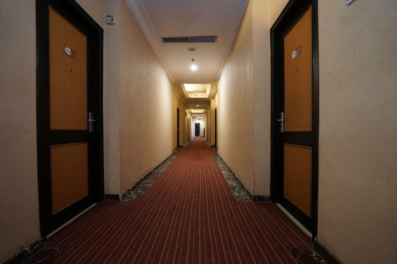 Capital O 1128 Hotel Imara Palembang Eksteriør billede